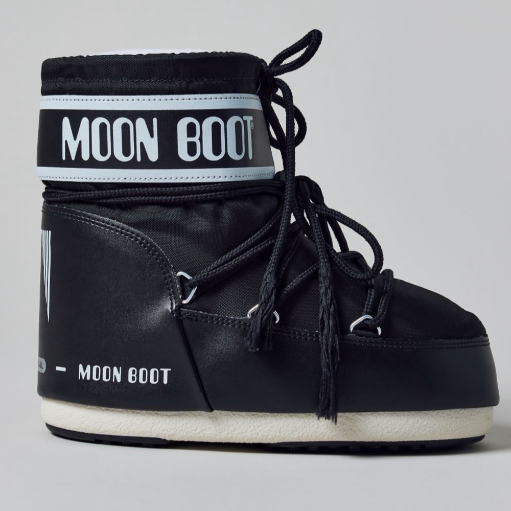 Moon Boots